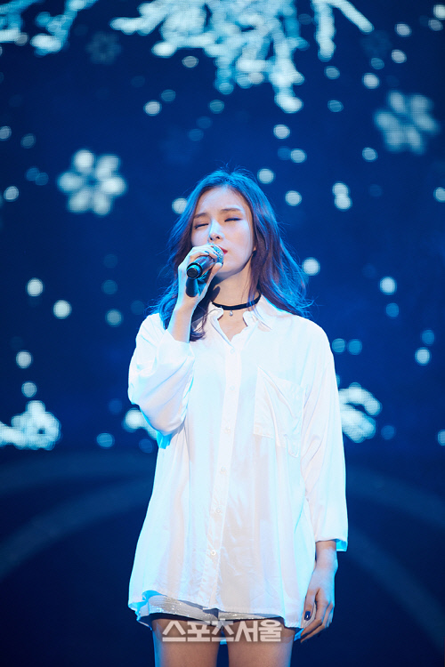 [기존릴리즈사진]거미_올봄_감성으로물들여(1)