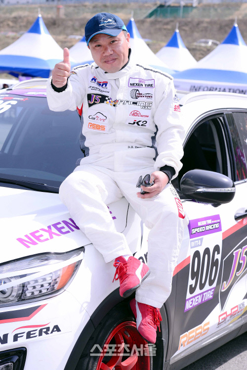 \'디스패치\' 기자 임재범, \'\'넥센타이어 스피드레이싱 엔페라컵\'을 디스패치하러 왔어요\'