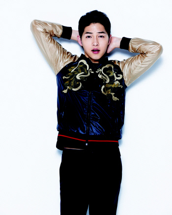 코오롱스포츠_레드몽키 스카잔_송중기컷