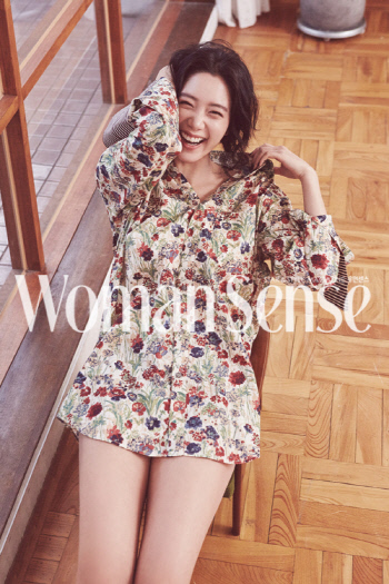 우먼센스_클라라-워터마크