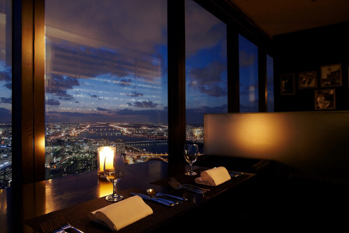 63빌딩 워킹온더클라우드 이미지