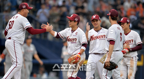 서건창, 살려줘서 고마워[SS포토]