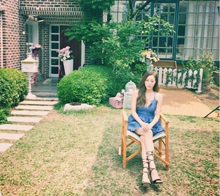 티파니, 뜨거운 햇살 아래 뽐낸 인형 미모 '일상이 화보'