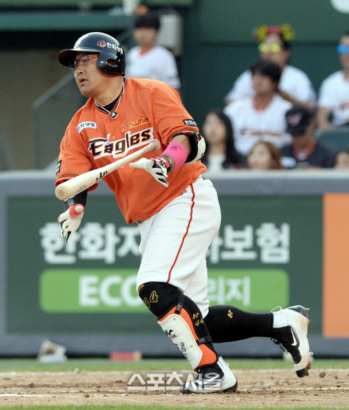 [SS포토] 한화 조인성, 개인 통산 800타점 대기록의 순간!