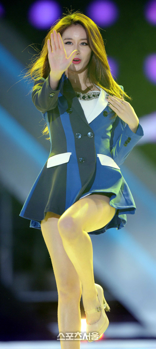 [SS포토]물오른 미모의 티아라 지연, \'각선미도 일품이죠~\'