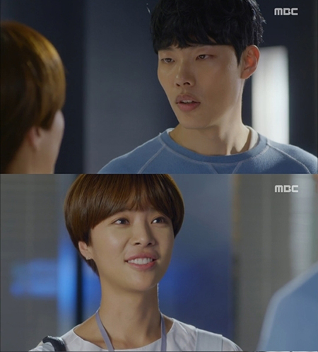 [SS리뷰] '운빨 로맨스' 불붙은 직진 사랑 류준열, 마음 연 황정음