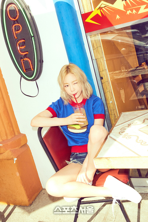 태연 2nd 미니 앨범 이미지1 (1)