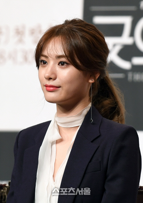 [SS포토]\'굿와이프\' 출연 나나, \'멤버들이 더 기뻐해주고 걱정도 해\'