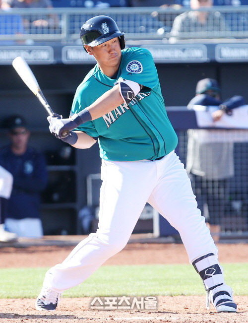 \'1안타 1득점\' 이대호...\'역시 타격왕\'