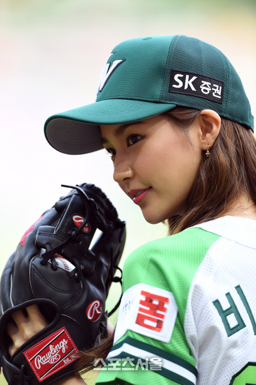 포즈취한 비비안, 바비인형?[SS포토]