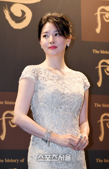 [SS포토]배우 이영애, 나이를 잊은 외모