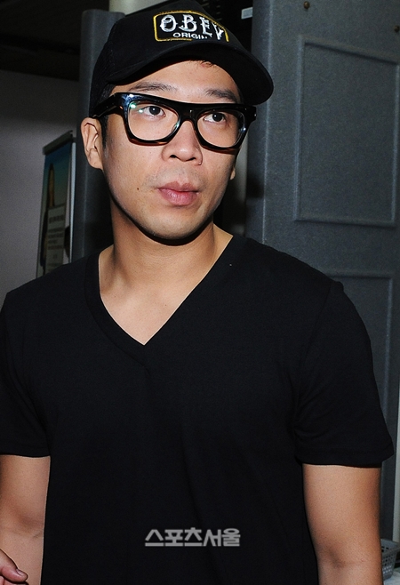 [SS톡] '뜨거운 감자' MC몽, 날카로운 시선은 여전