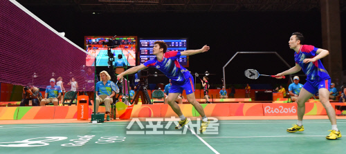 이용대 '네트를 넘겨라!'[SS포토]