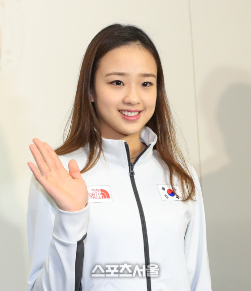 [SS포토]손연재, 리듬체조 예선 앞두고 결전지 리우 입성