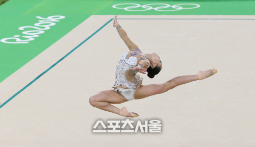 한마리 새처럼 날아오른 국민요정 손연재[SS포토]