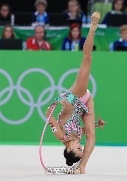 하늘향해 쭉 뻗은 손연재의 다리[SS포토]