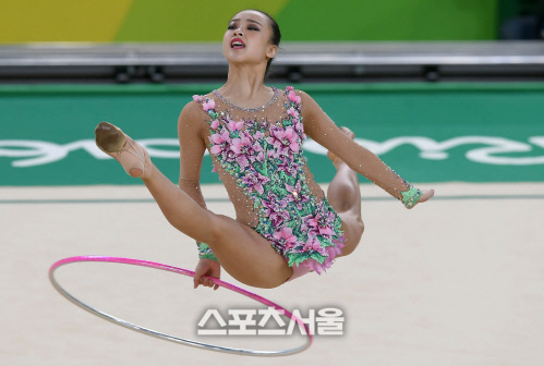 리듬체조 손연재 후프연기[SS포토]