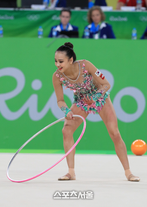 후프 다시 잡는 손연재[SS포토]