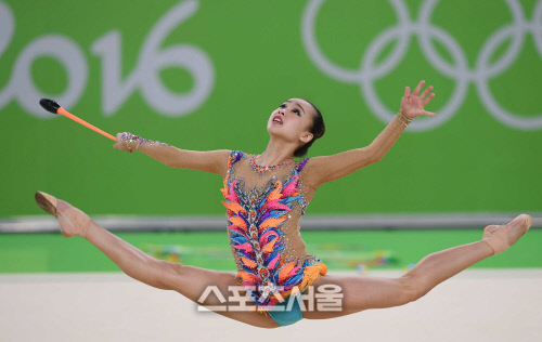 [SS포토]날아오를 듯한 손연재의 연기