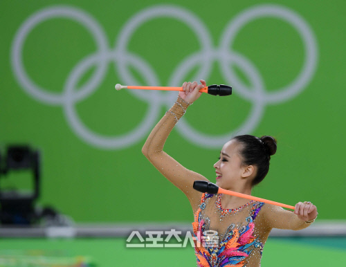 [SS포토]예선 마친 손연재, 5위로 본선 무대 진출