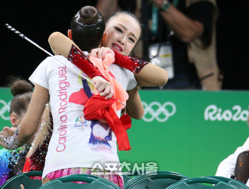 [SS포토] 손연재의 눈물, 도쿄 올림픽에서 풀 수 있을까....?