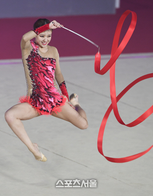 [SS포토] 손연재 갈라, 시간이 멈춘 듯!