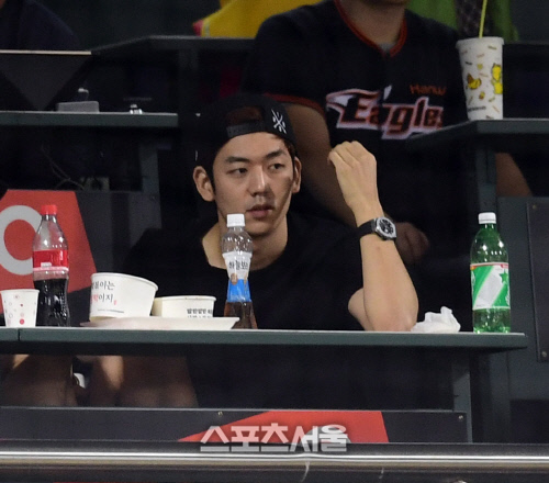 [SS포토] 경기장 찾은 이용대