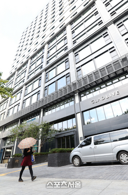 크기변환_글래드 라이브 강남-1