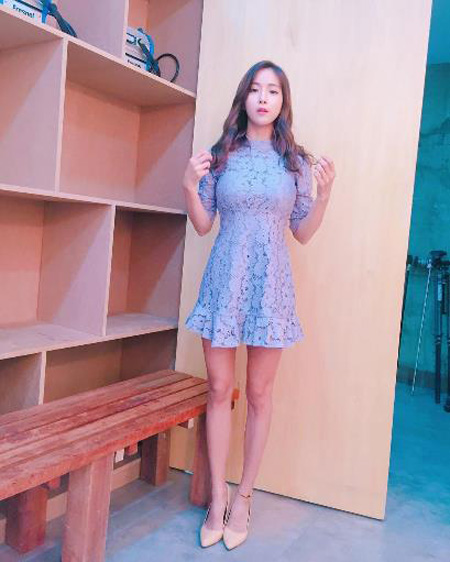 "나는야 '꽃'"…조현영, 한송이 꽃 같은 미모 발산