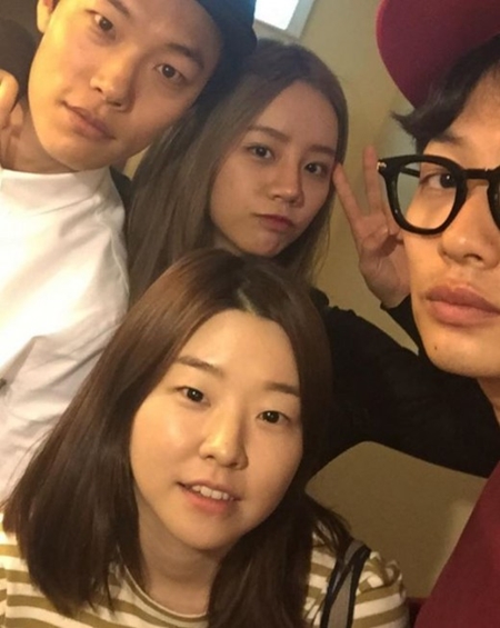 "친구들"…혜리X류준열X이동휘X이민지, 추억의 재회