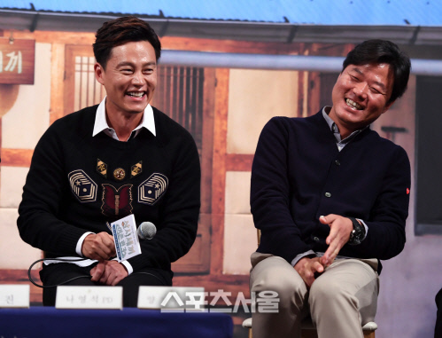 [SS포토]이서진, "나영석 PD의 역량이 떨어지면~"