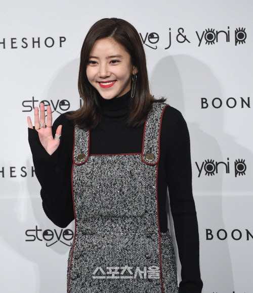 [SS포토] 손담비, 미소가 메이크업!