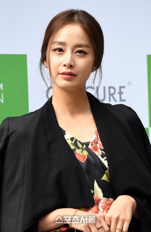 [SS포토]우아한 매력 뽐내는 김태희