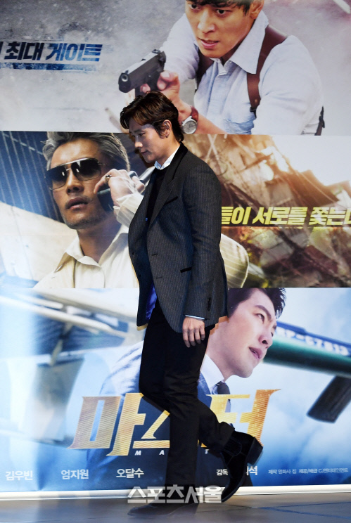 [SS포토]강동원-김우빈과 '마스터'함께 한 이병헌