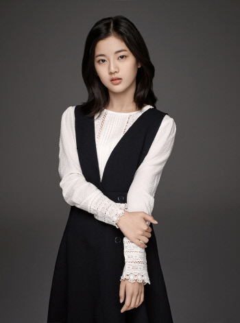 신은수_프로필 (1)