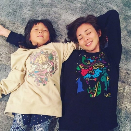 "붕어빵 꽃모녀" 야노시호X추사랑, 시선 끄는 러블리한 매력