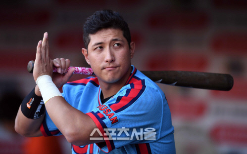 [SS포토]타격훈련하는 황재균, \'방망이만 잡아도 화보네~\'