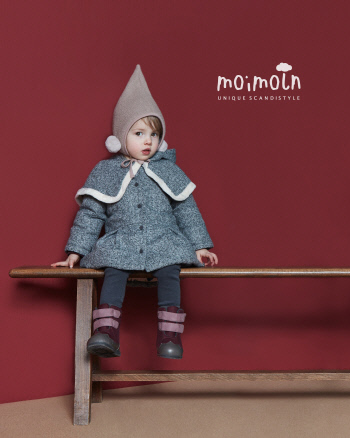 [사진] 모이몰른, 여아용 \'토토 케이프 쏠라볼 점퍼\'