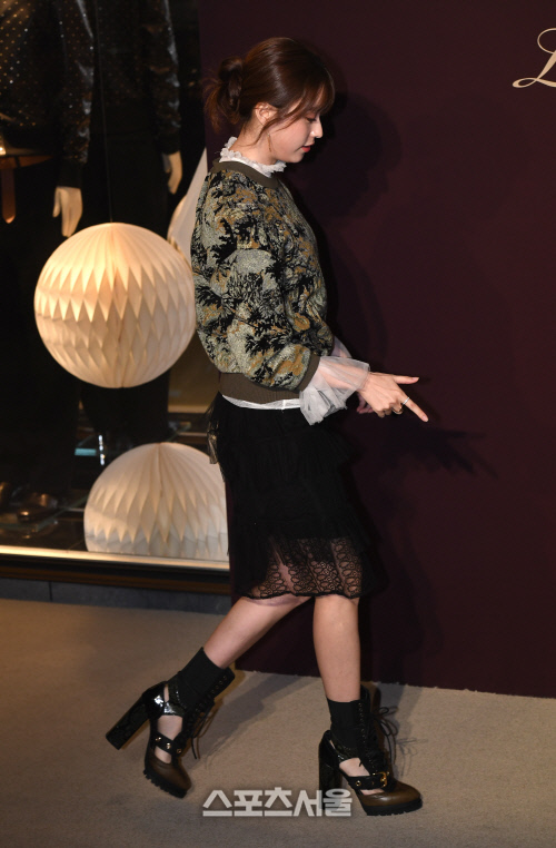 [SS포토]배우 한효주, '여기 서면 되나요?'