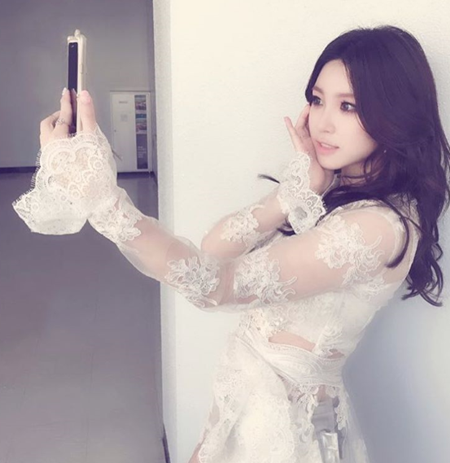 전효성, 순백의 시스루 드레스 자태 '청순 섹시미'