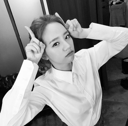"광고 촬영 중" 혜리, 뚱한 표정 해도 사랑스러운 귀요미