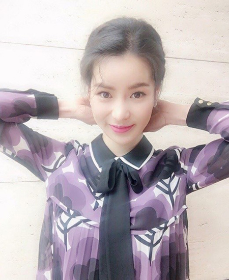 "남심 저격 러블리 미소" 임지연, 눈부신 미모 과시