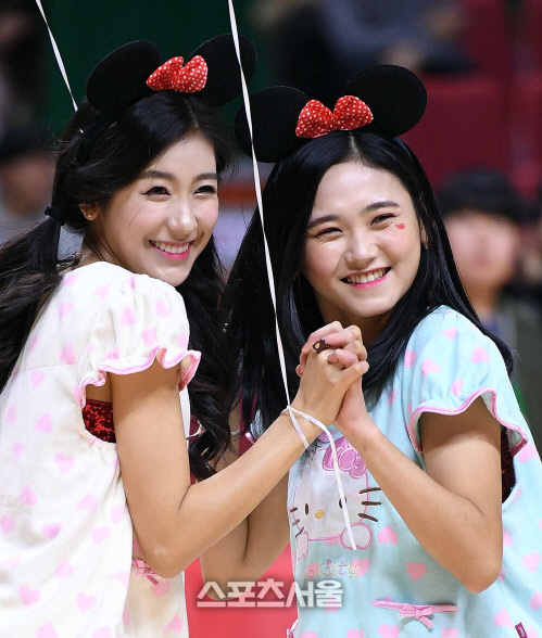 [SS포토]파자마파티하는 치어리더 김연정, \'나랑 파티해요~\'