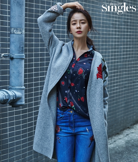 송지효, 물오른 미모 돋보이는 화보 '로맨틱부터 걸크러시까지'