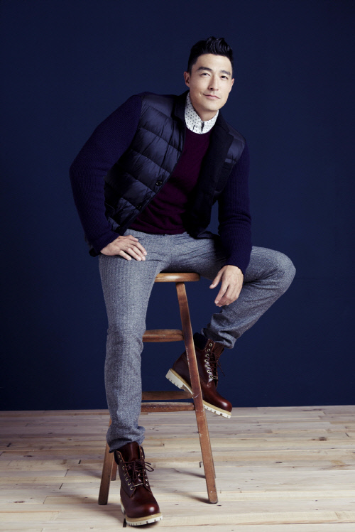 와이드앵글 \'니트 패치 다운 블레이저\'