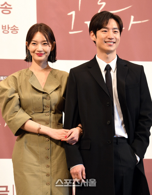 [SS포토]신민아, "이제훈은 '상큼상큼'한 느낌이 있어!"