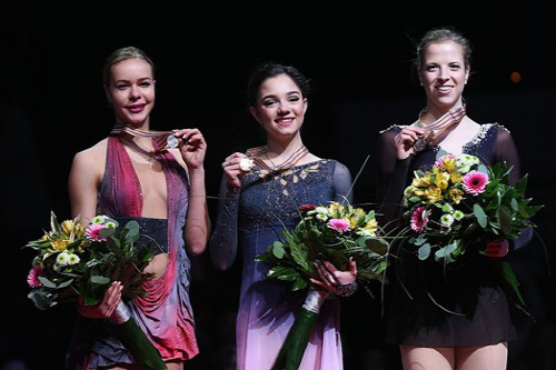 메드베데바, 김연아 여자 싱글 최고점 '7년 만에 경신'