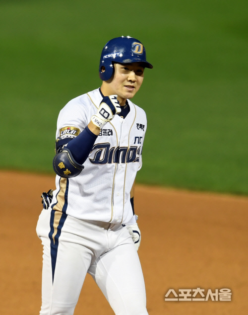 [SS포토] 박민우 \'득점 기회 만들었어\'