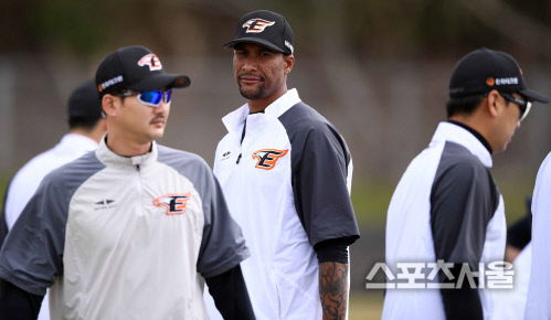 [SS포토]진지한 표정의 오간도, \'진지남입니다~\'