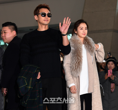 비♥김태희, 이탈리아서 동반 화보 촬영 '기대 UP'